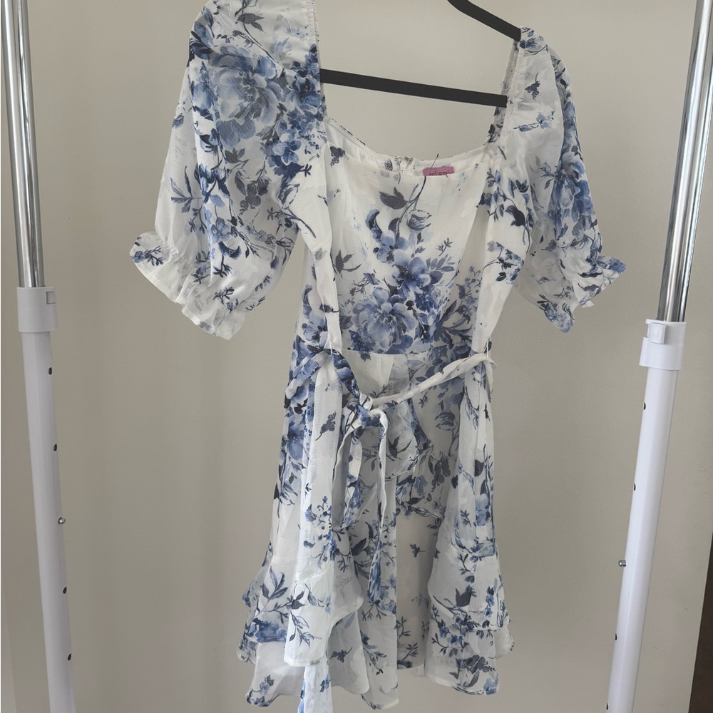 Francesca's Collections Blue Floral Dress